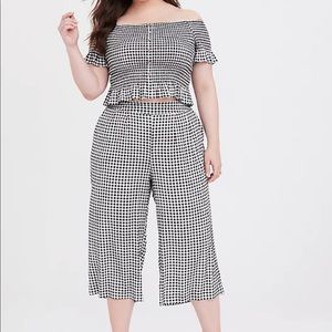 Torrid 2 piece set